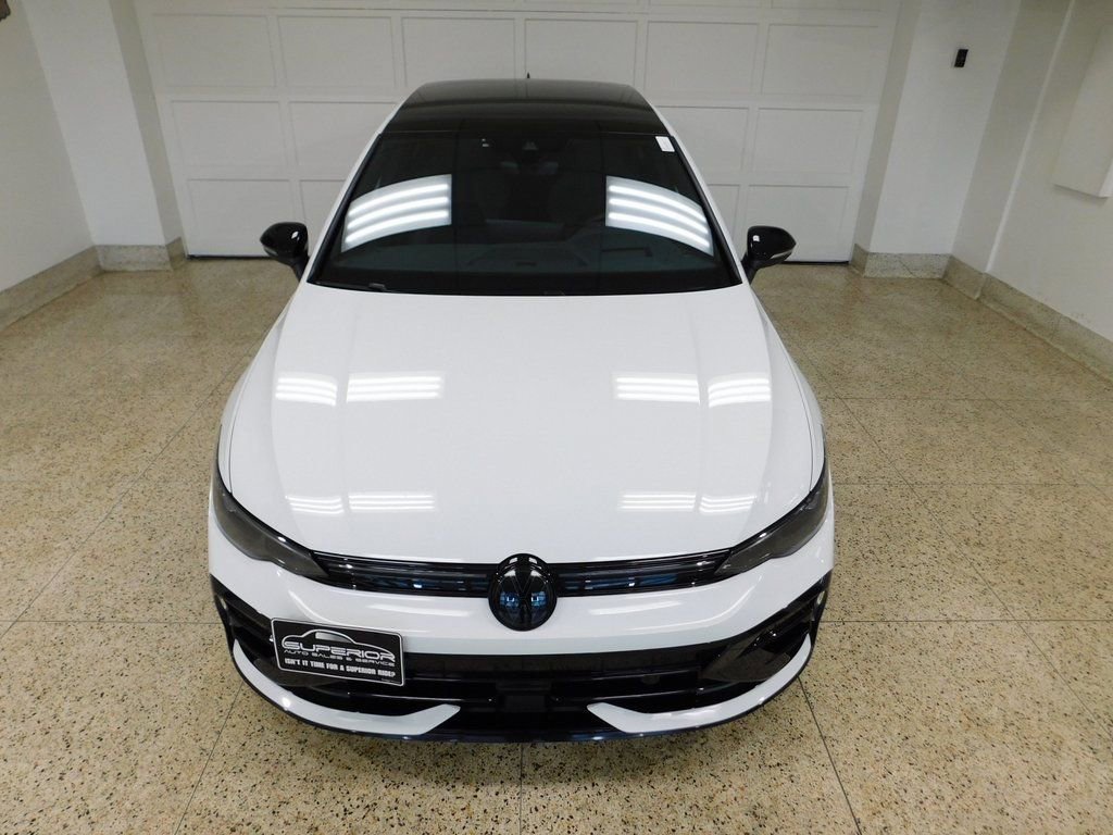 Used 2025 Volkswagen Golf R image 12