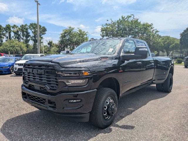 New 2026 RAM 3500 Big Horn AWD/4WD image 8