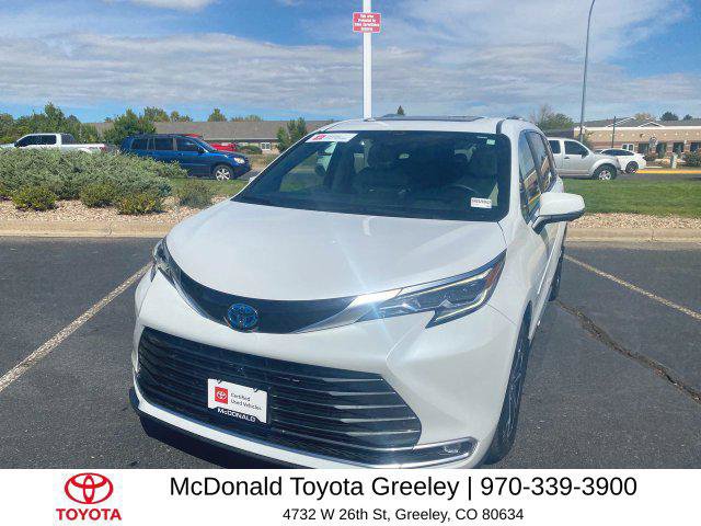Certified 2025 Toyota Sienna Platinum