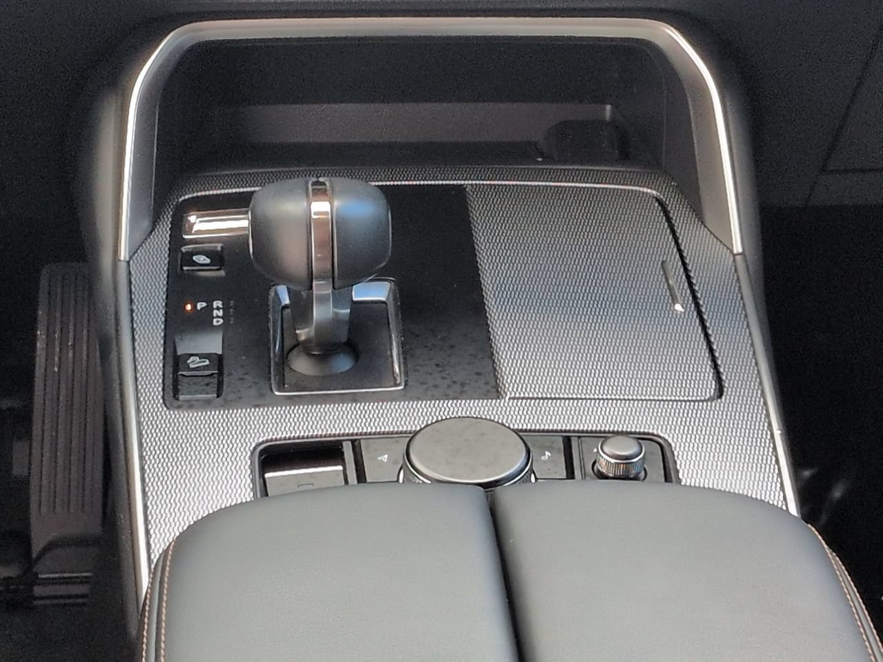 Used 2024 MAZDA CX-90 Plug-In Hybrid w/ Premium Pkg AWD/4WD image 19