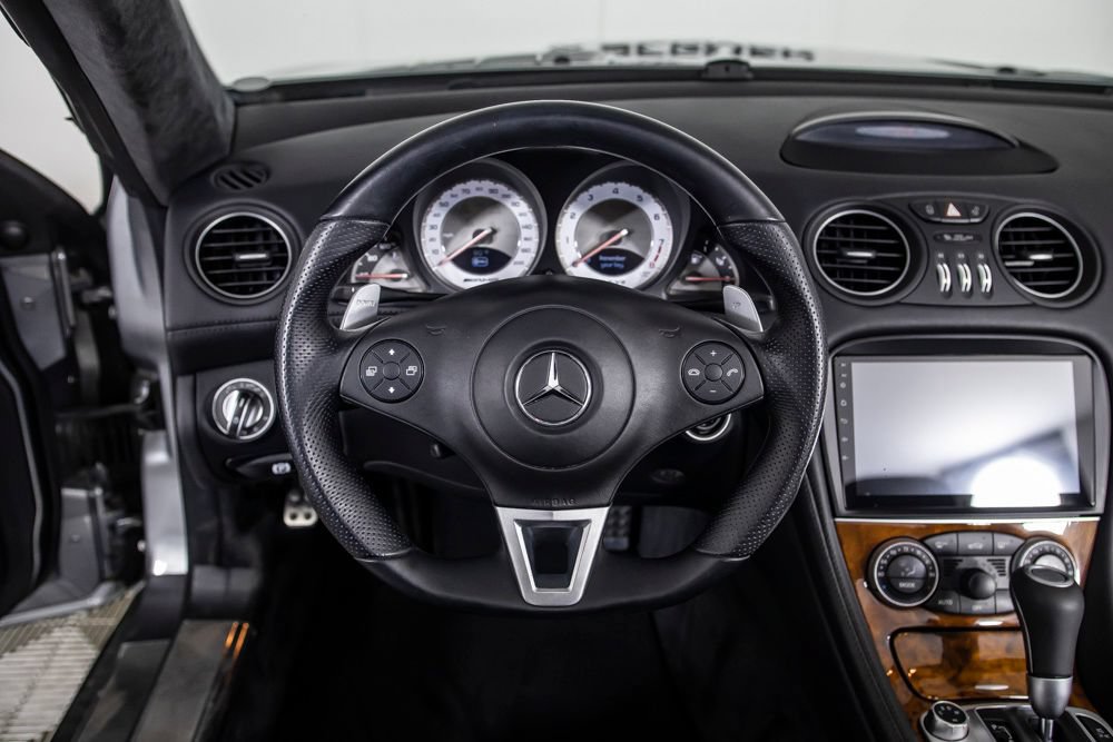 Used 2011 Mercedes-Benz SL 63 AMG image 27