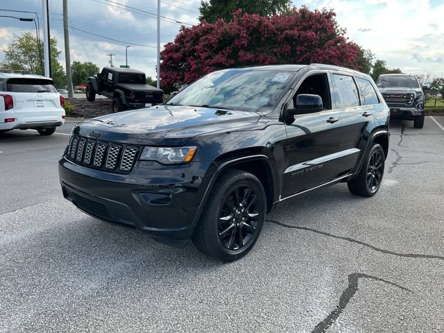 Used 2020 Jeep Grand Cherokee Altitude