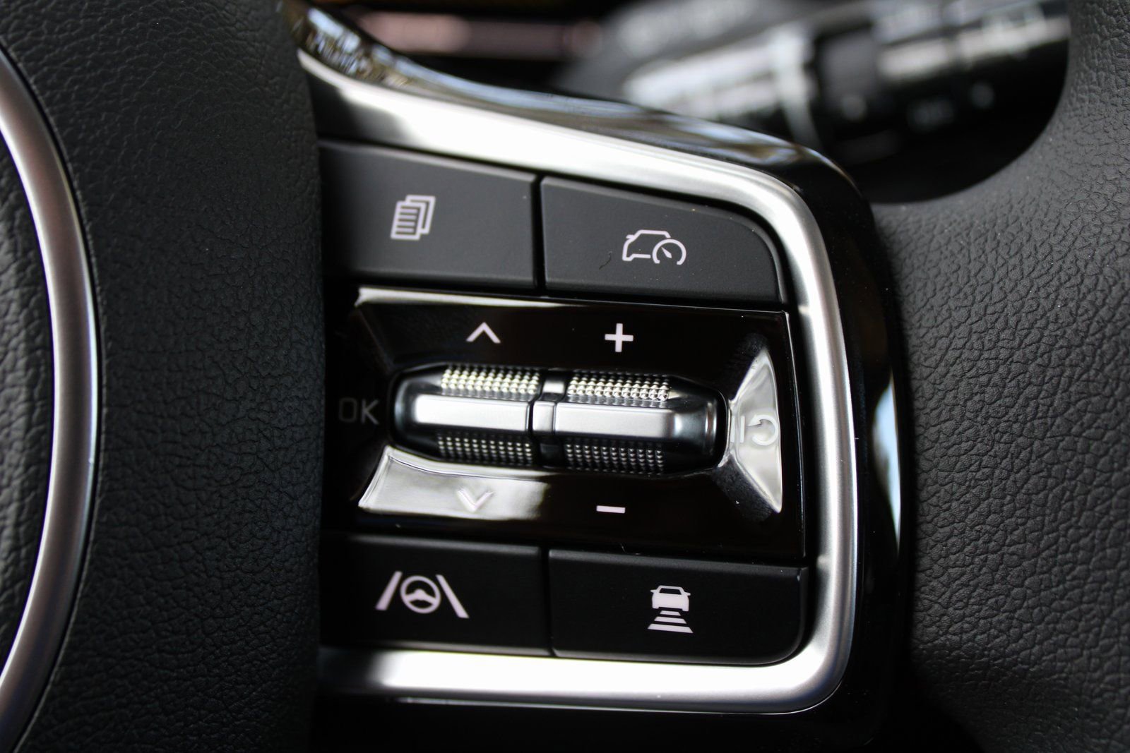 New 2026 Kia Sorento LX image 28