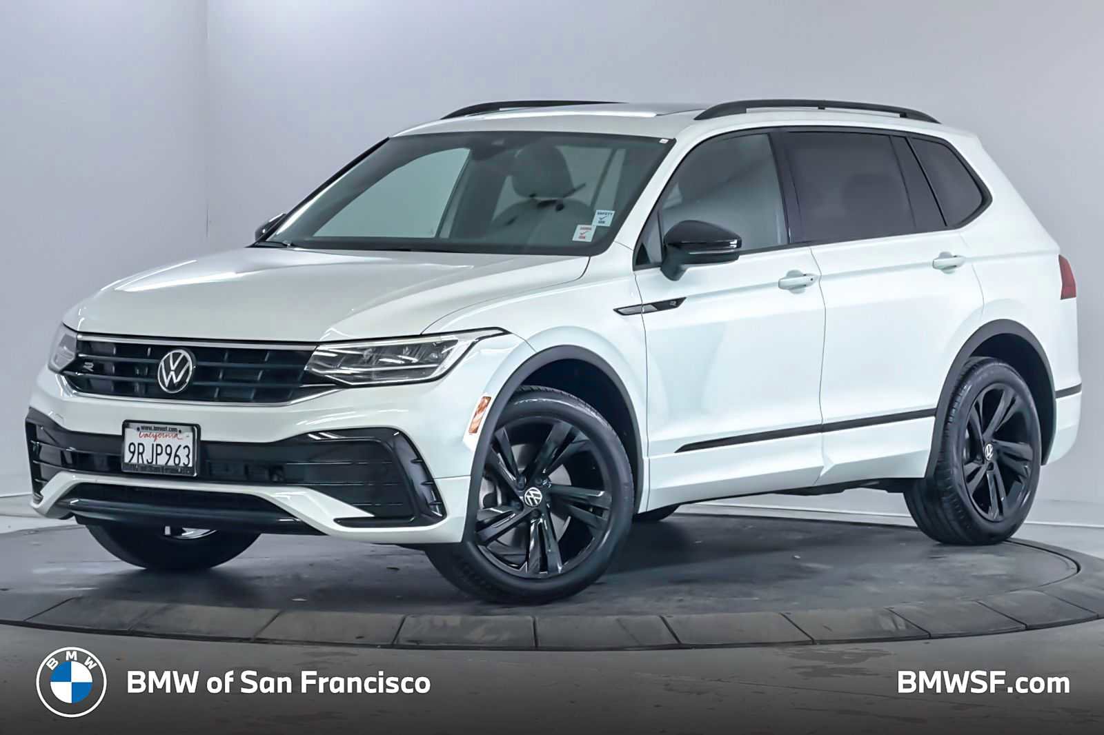 Used 2024 Volkswagen Tiguan SE R-Line AWD/4WD image 1