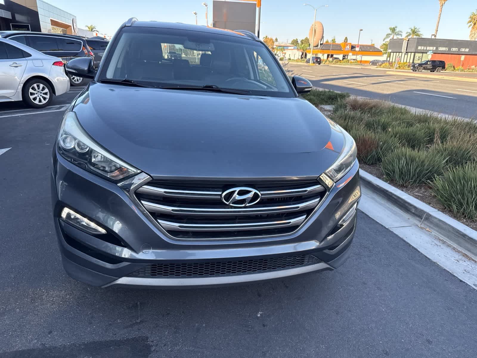 Used 2016 Hyundai Tucson Limited FWD image 4