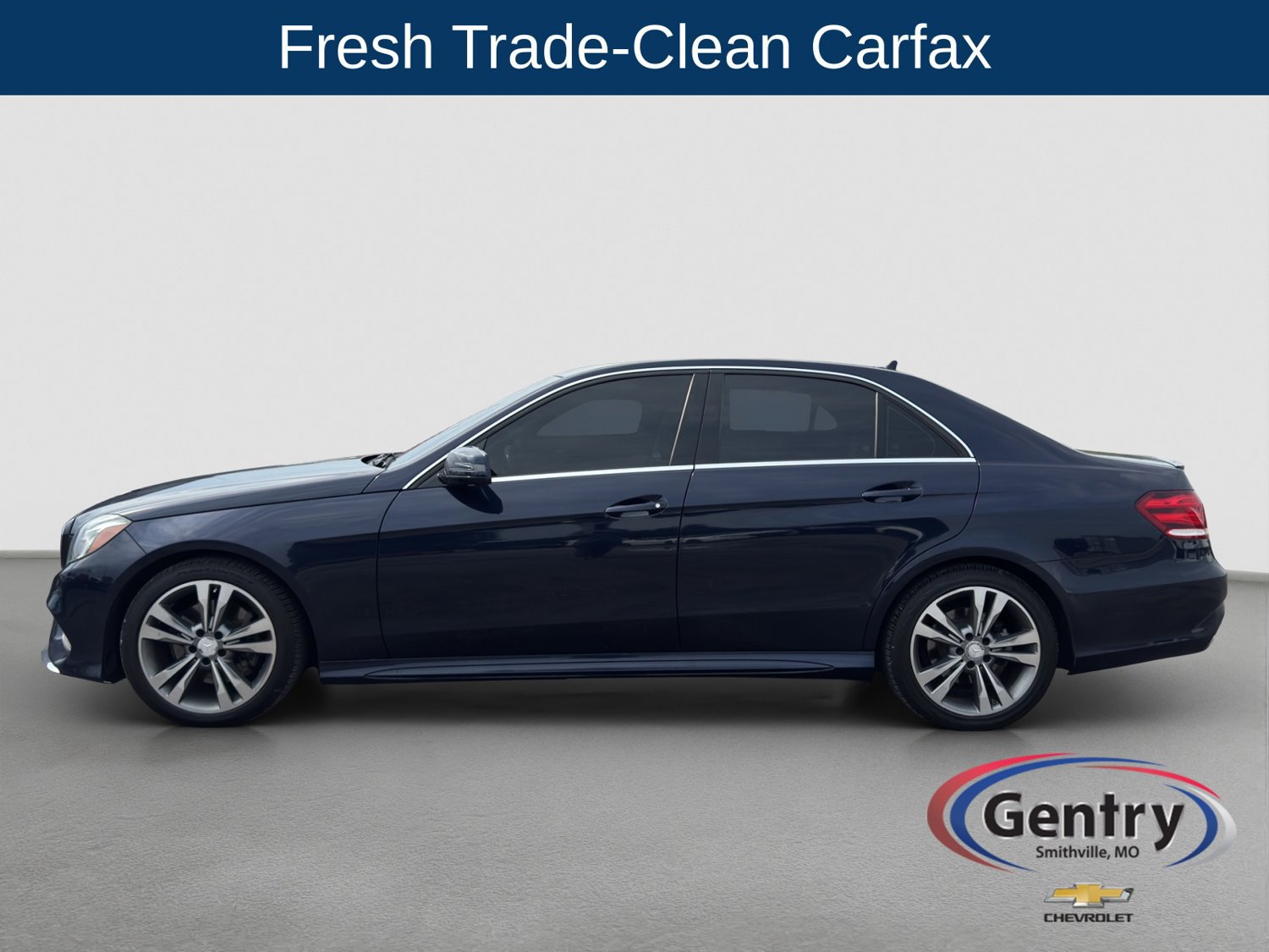 Used 2016 Mercedes-Benz E 350 4MATIC Sedan image 3