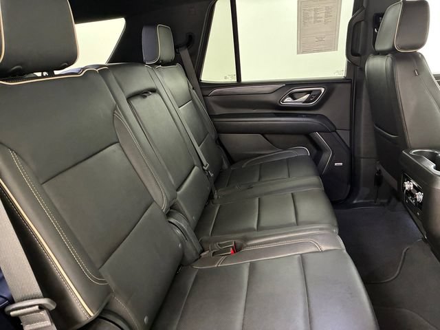 Used 2024 GMC Yukon SLT AWD/4WD image 16