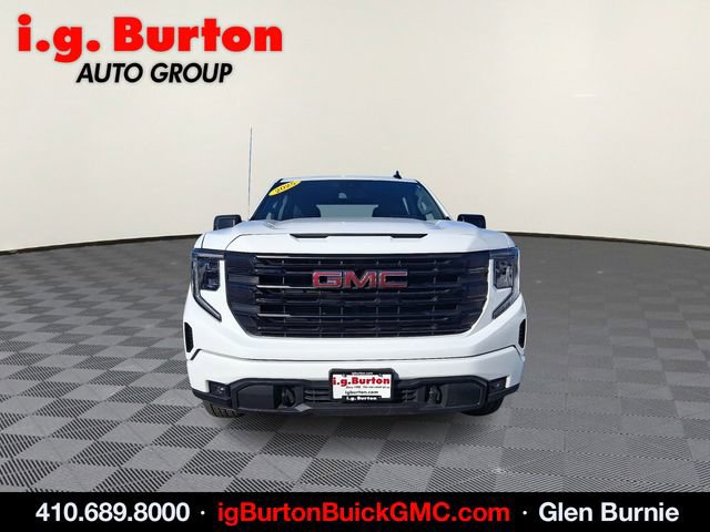 Used 2025 GMC Sierra 1500 Elevation image 2