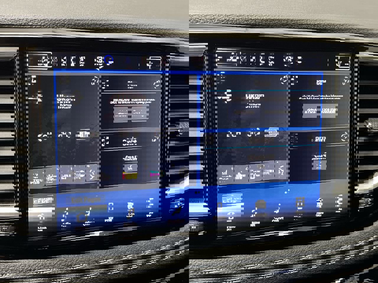 Used 2023 Chrysler Pacifica Touring image 19