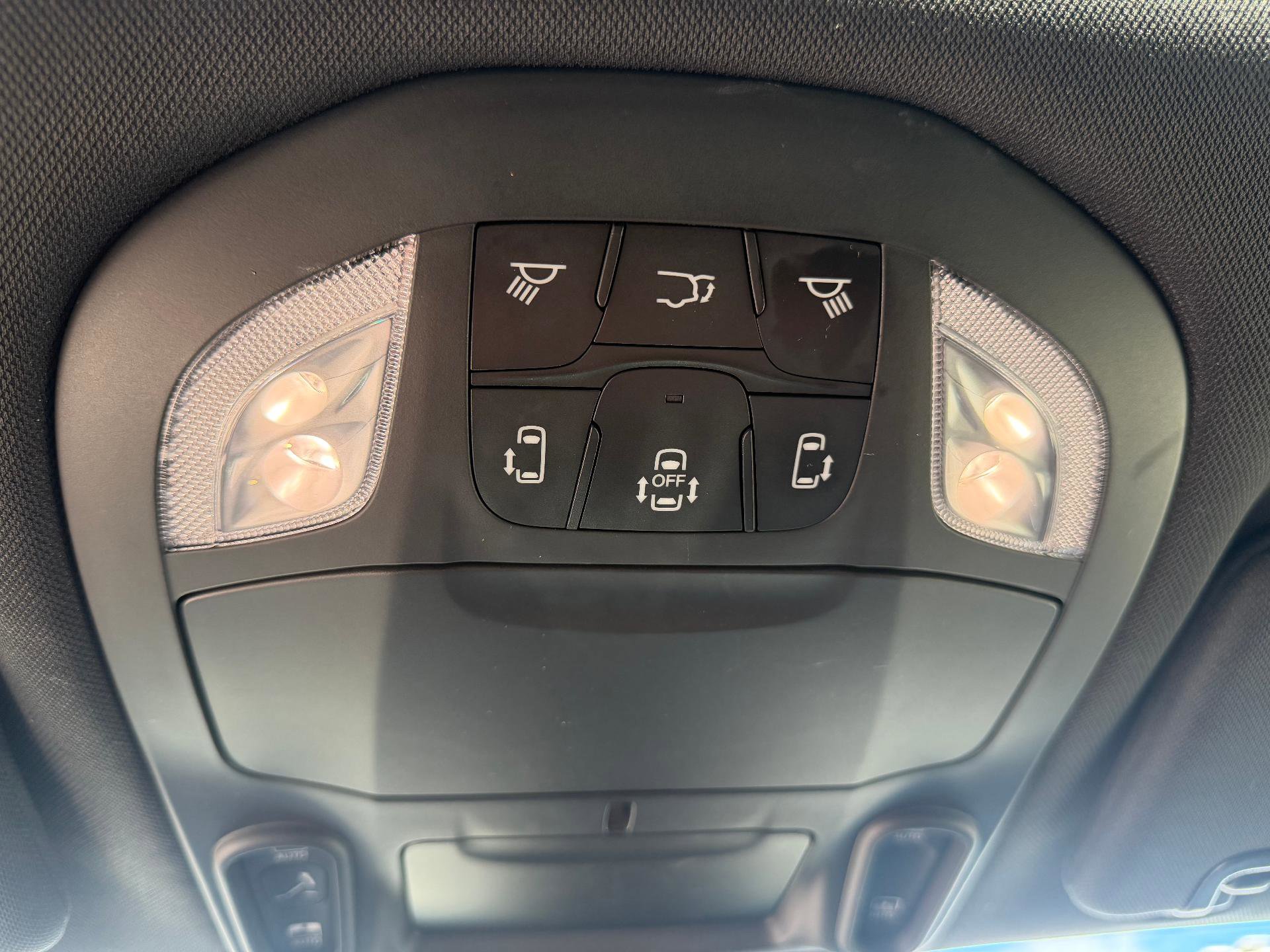 Used 2022 Chrysler Pacifica Touring-L w/ S Appearance Package image 31