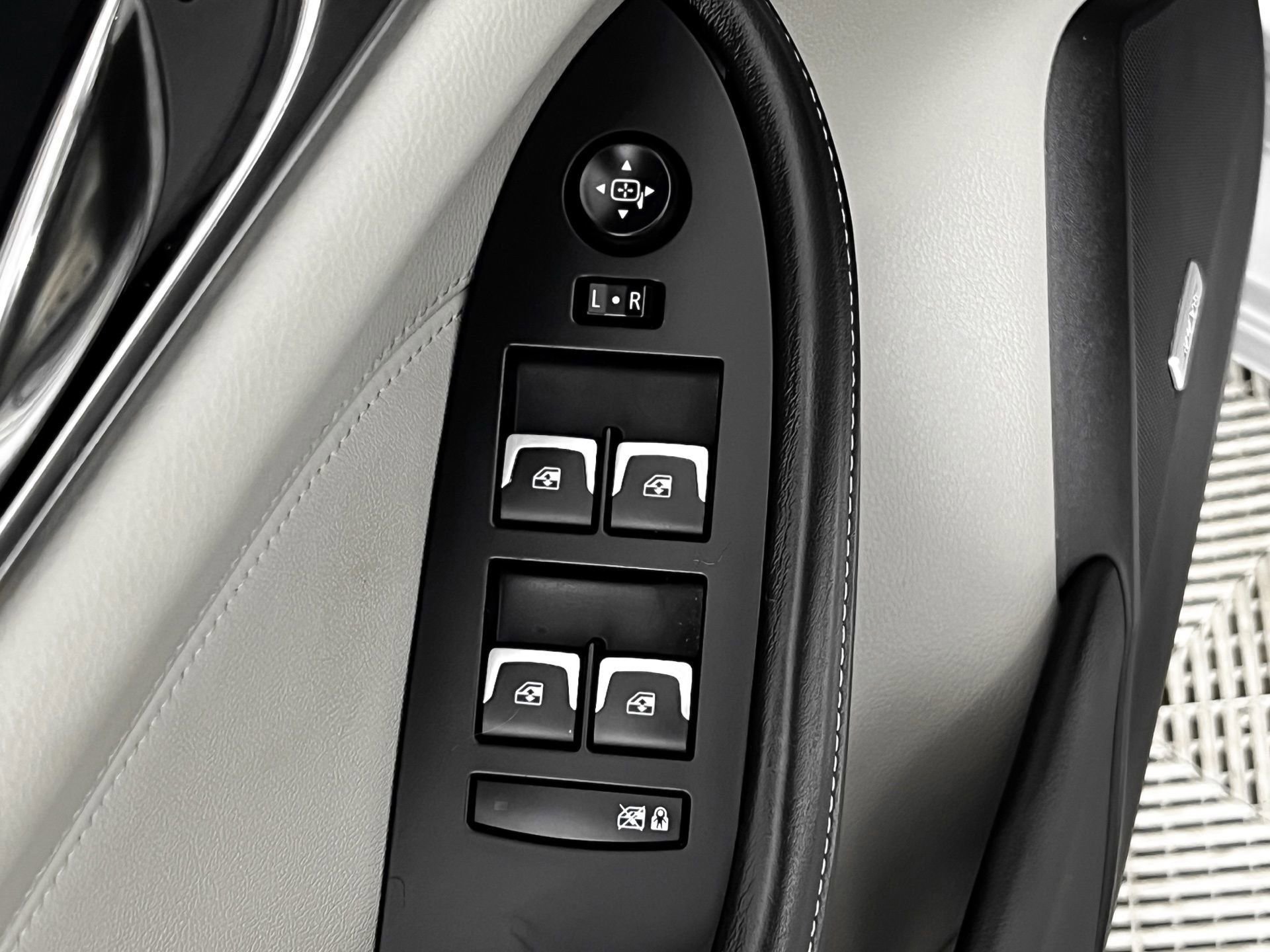 Used 2019 Cadillac CTS Sedan w/ Seating Package image 21