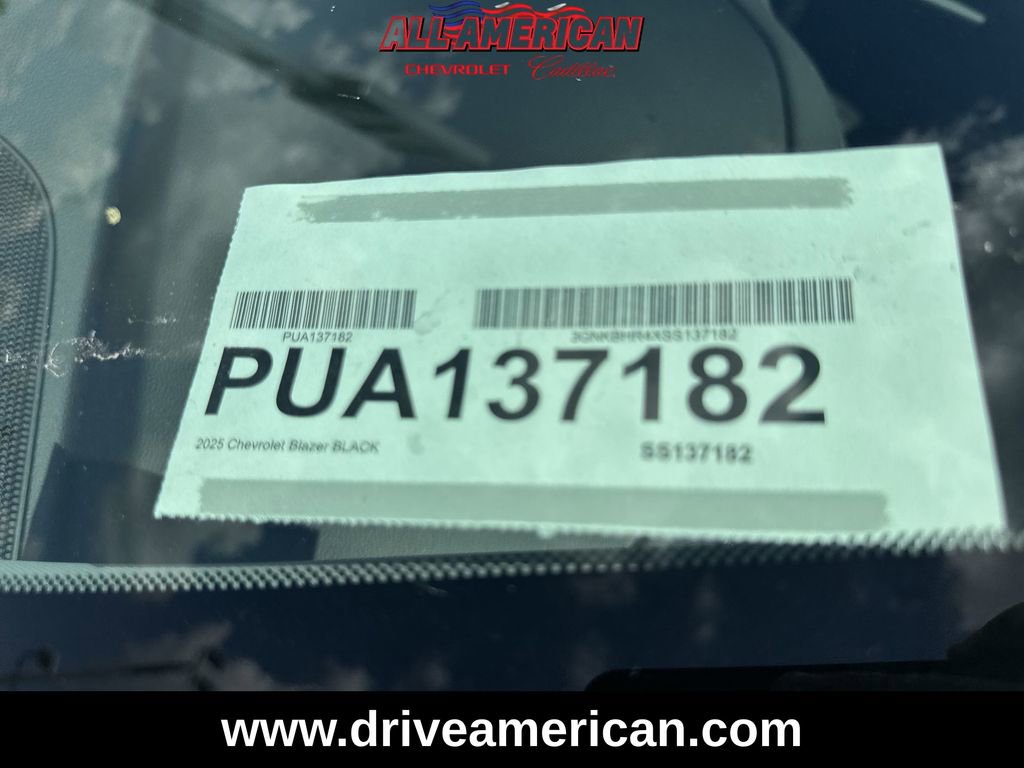 Used 2025 Chevrolet Blazer LT image 32