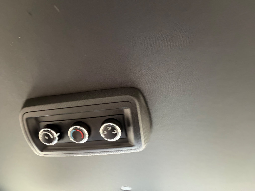 Used 2018 Dodge Grand Caravan SXT FWD image 23