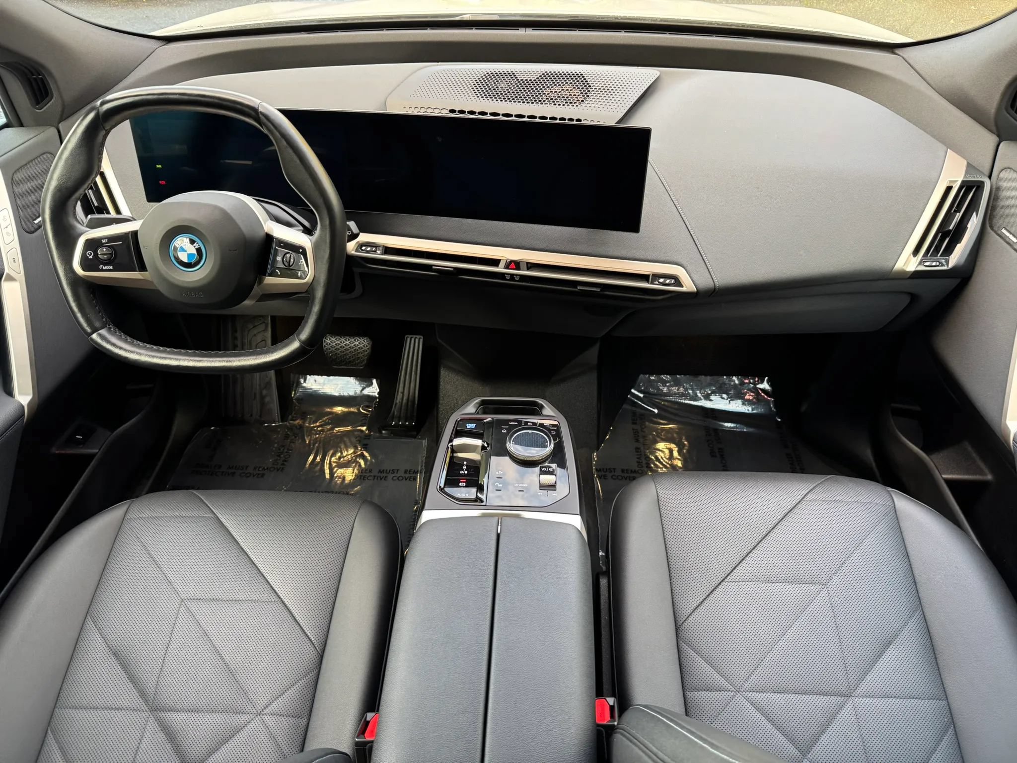 Used 2023 BMW iX xDrive50 w/ Convenience Package AWD/4WD image 22