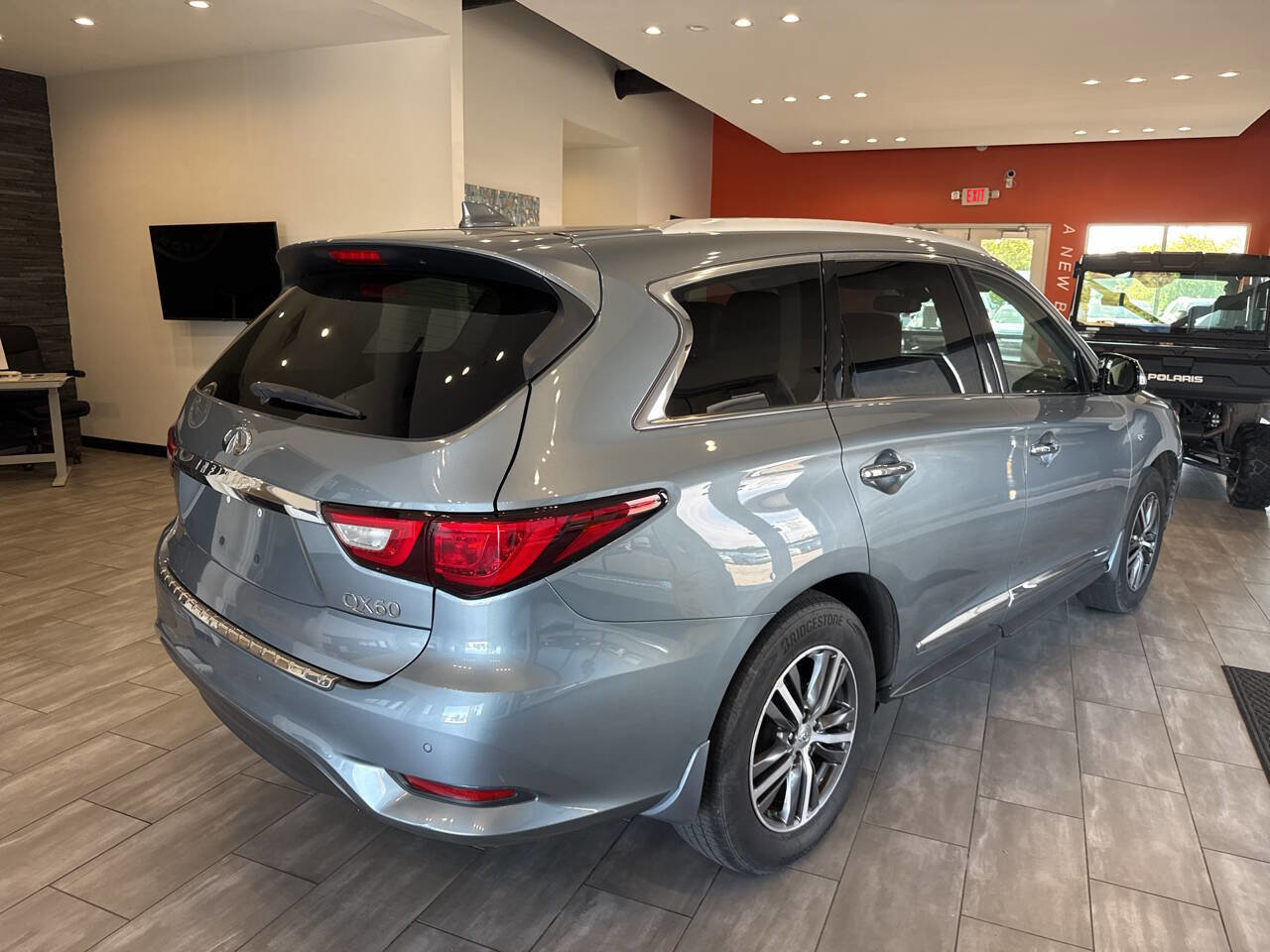Used 2017 INFINITI QX60 FWD w/ Premium Plus Package image 11