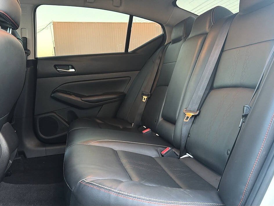 Used 2023 Nissan Altima 2.5 SR w/ SR Premium Package FWD image 18