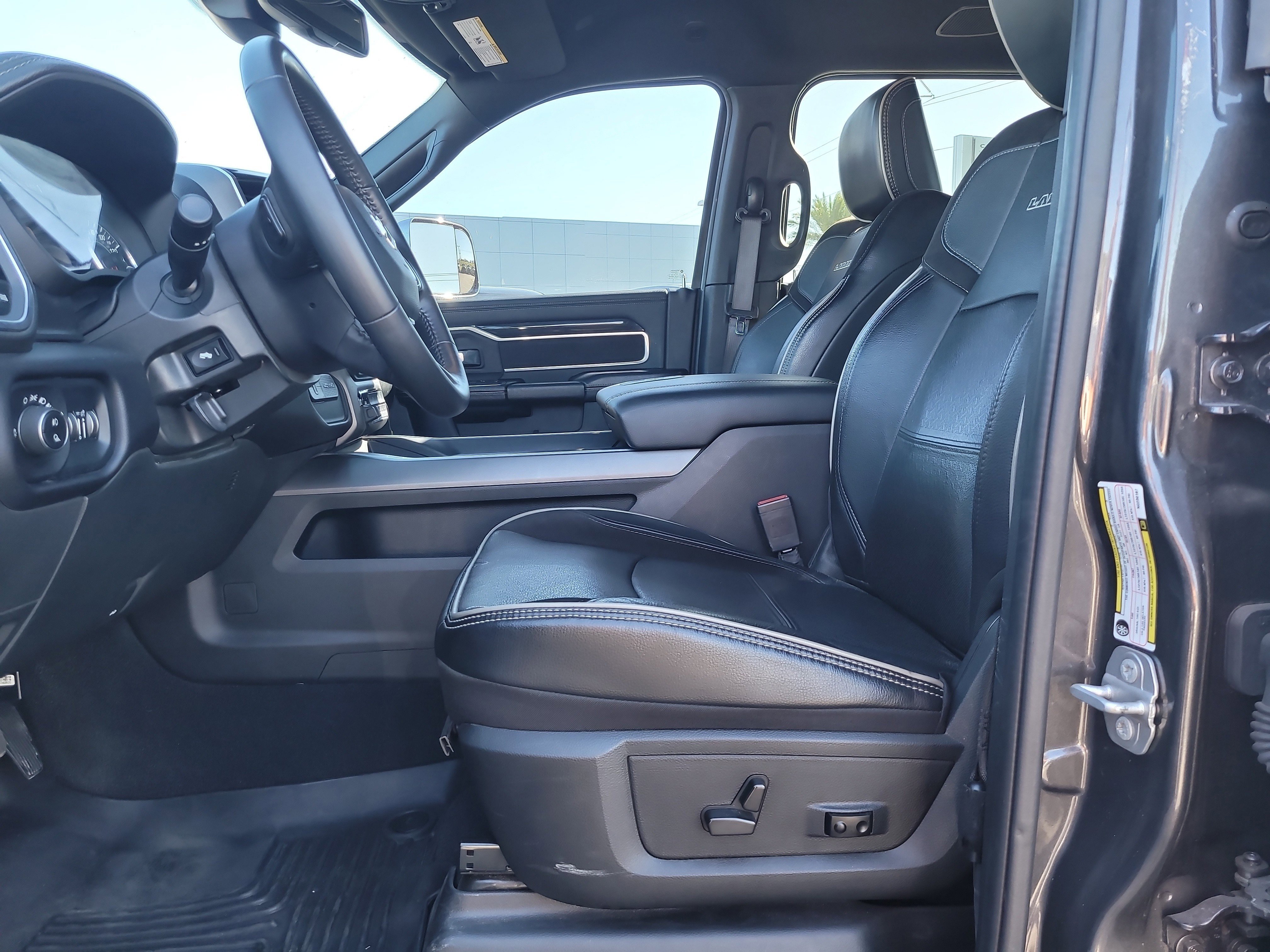 Used 2022 RAM 2500 Laramie image 15