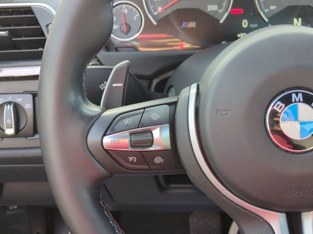 Used 2018 BMW M3 image 25