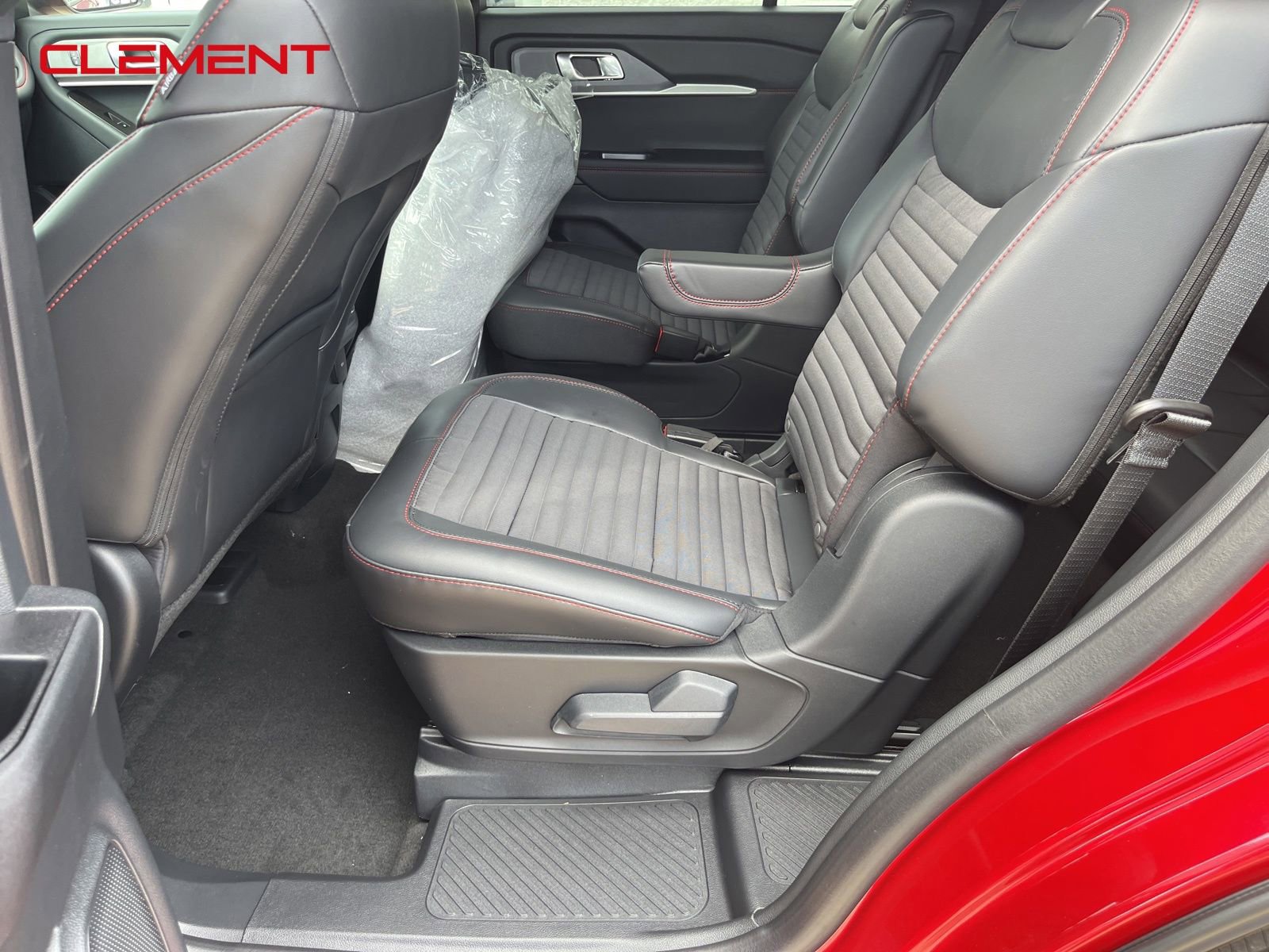 New 2025 Ford Explorer ST-Line image 36