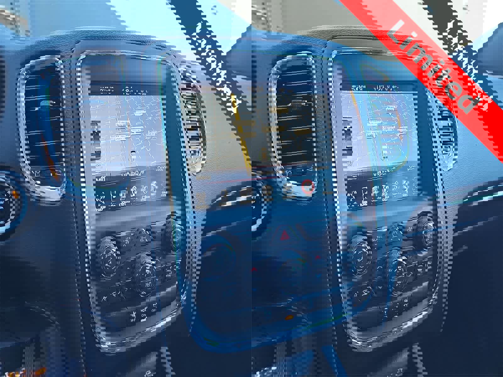 Used 2015 Dodge Durango Limited w/ Blacktop Package image 20