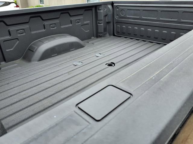 Used 2024 Chevrolet Silverado 2500 Custom AWD/4WD image 23