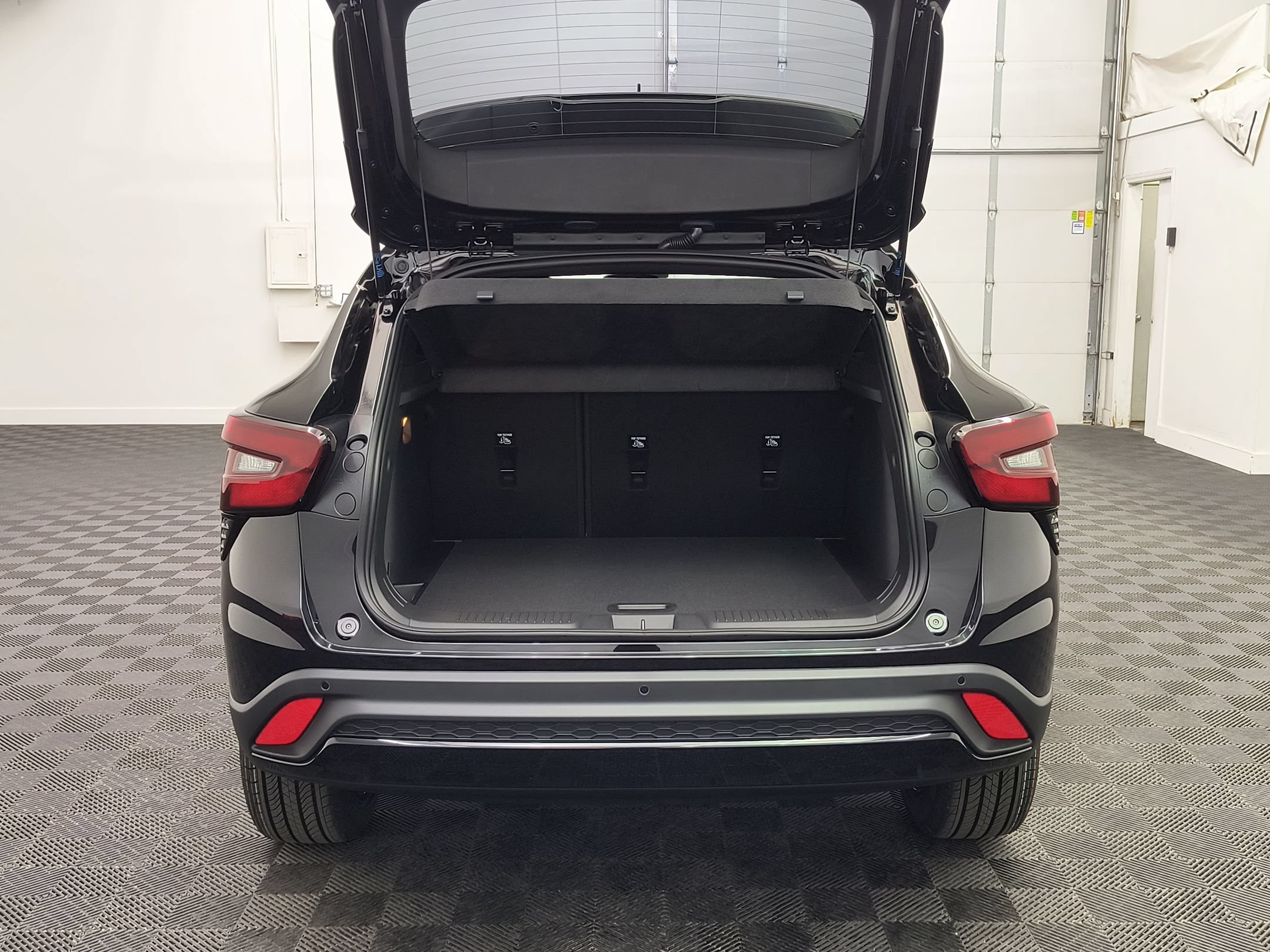 New 2026 Chevrolet Trax RS w/ Driver Confidence Package FWD image 21