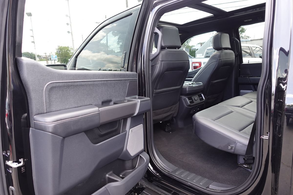 Used 2024 Ford F150 Lariat w/ Bed Utility Package AWD/4WD image 23