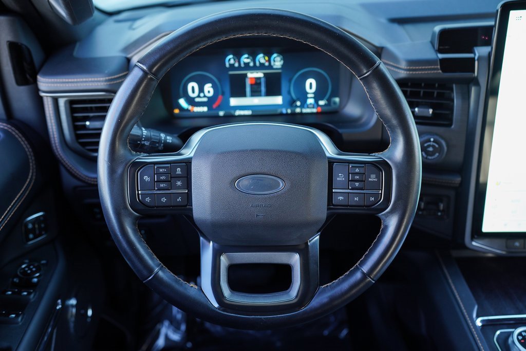 Used 2023 Ford Expedition Platinum image 29