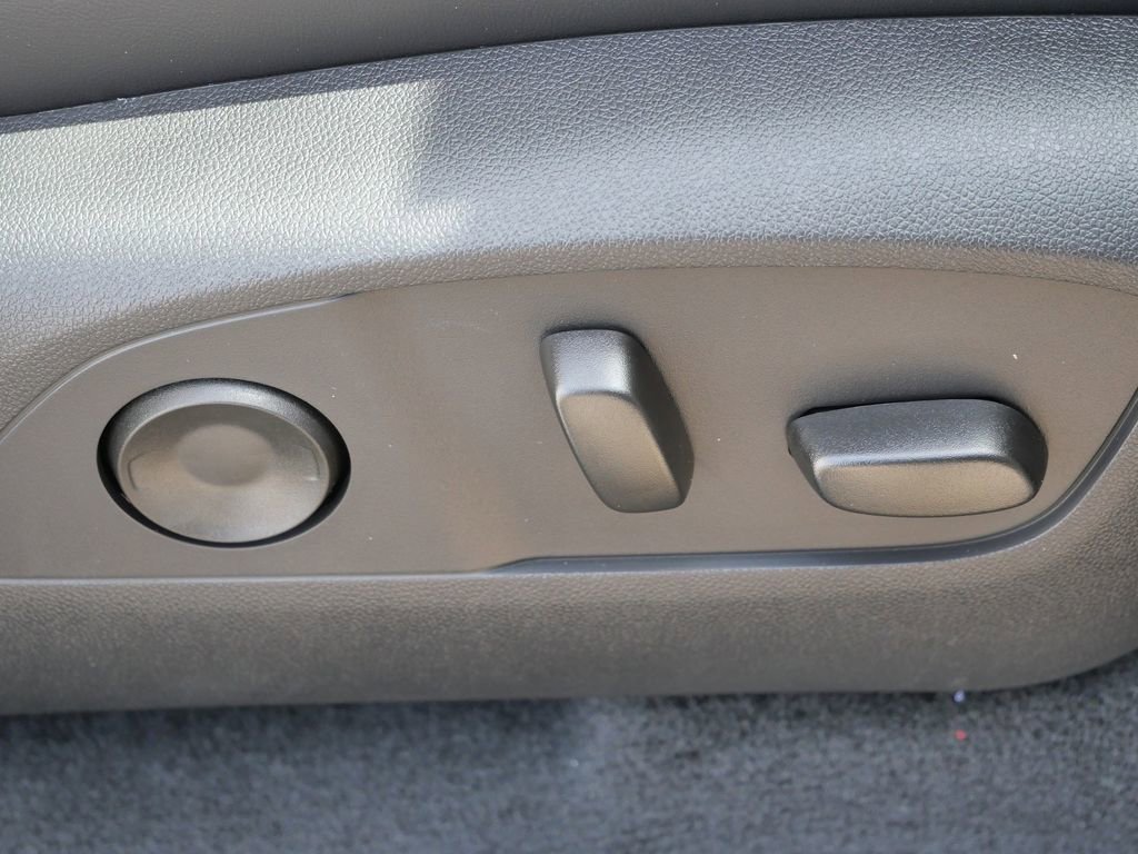 New 2026 GMC Acadia AT4 w/ Luxury Package image 24