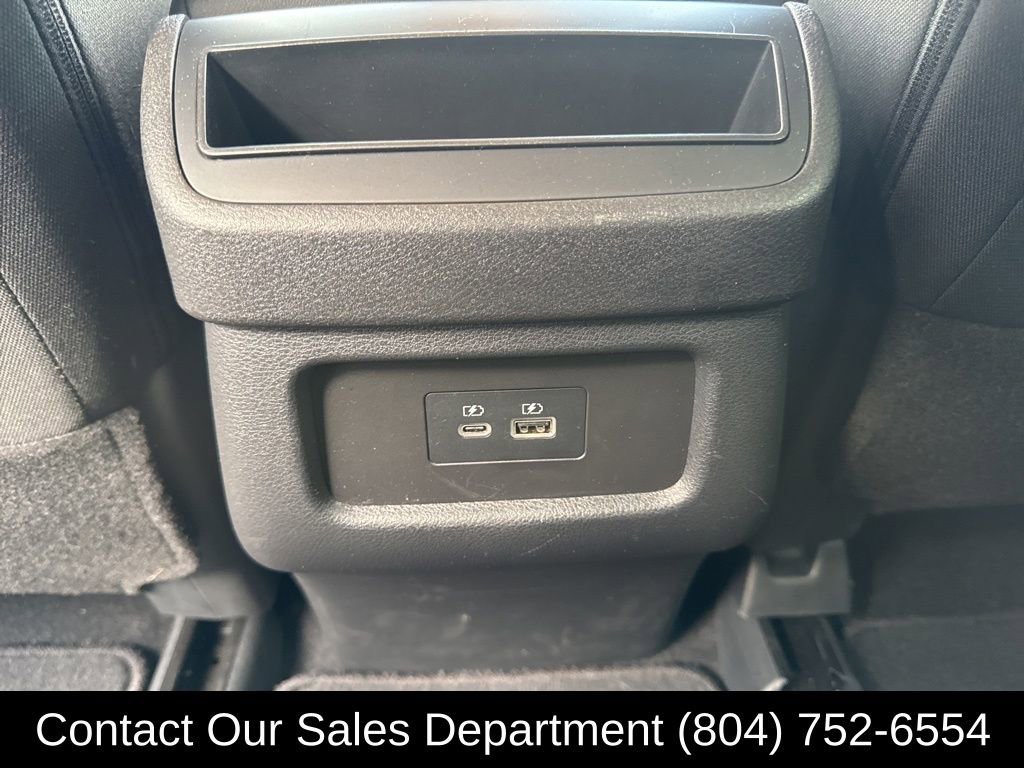 Used 2025 Nissan Pathfinder S image 11