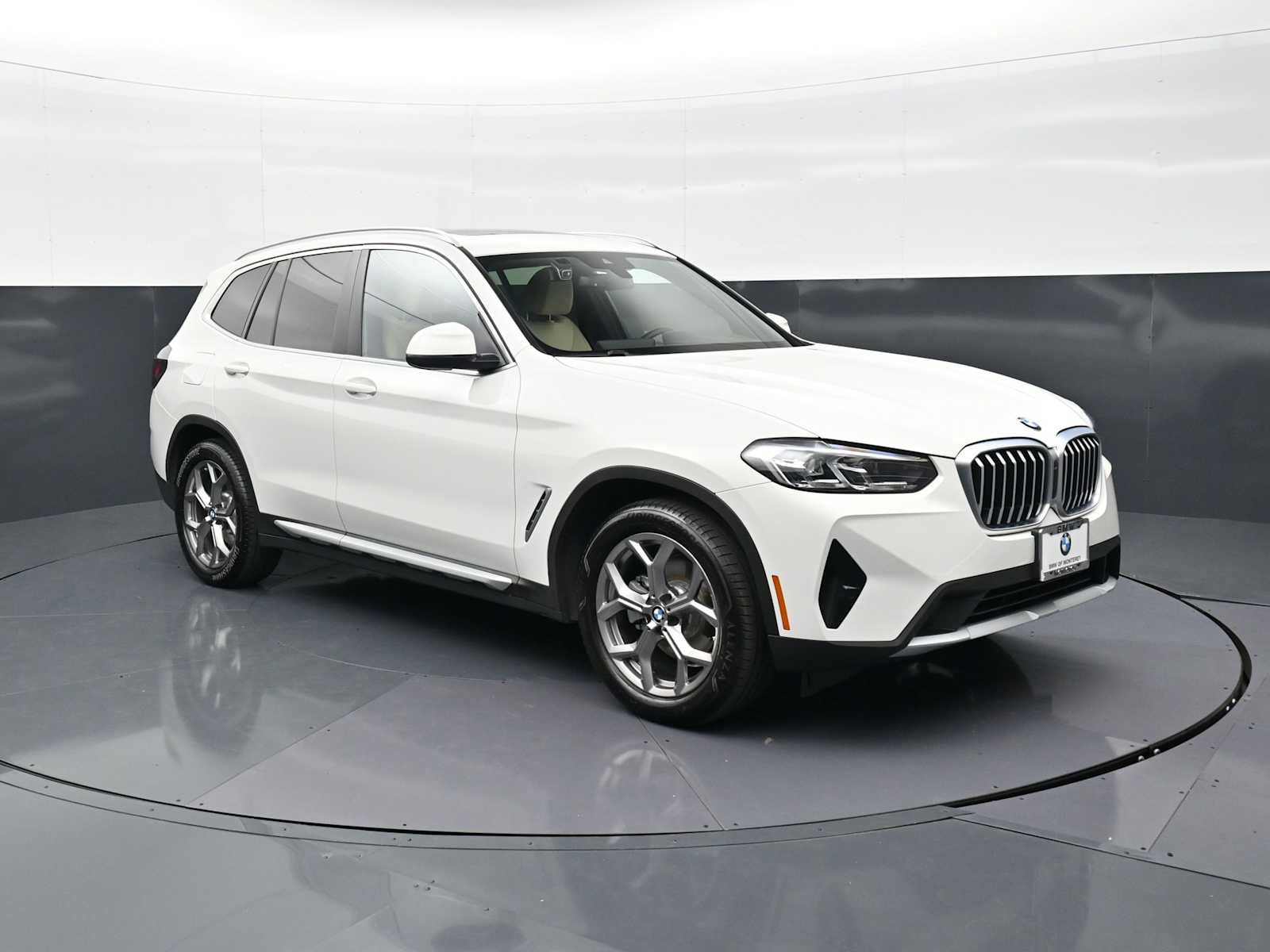 Used 2023 BMW X3 sDrive30i w/ Convenience Package w/ZPA RWD image 3