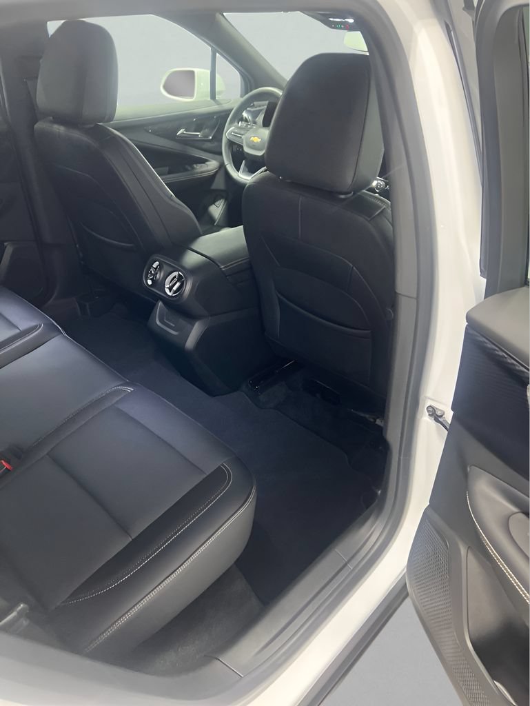 Certified 2024 Chevrolet Blazer EV LT AWD/4WD image 11