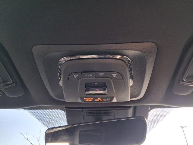 New 2026 Subaru Solterra AWD/4WD image 25