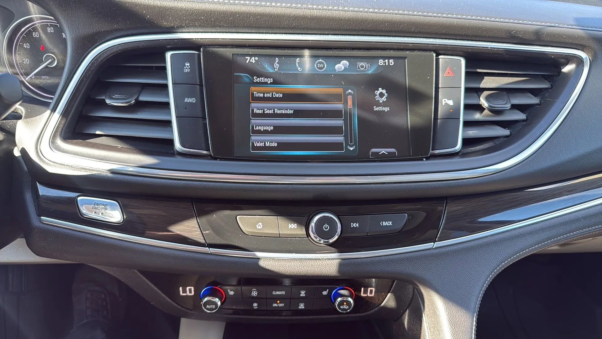 Used 2019 Buick Enclave Essence image 18