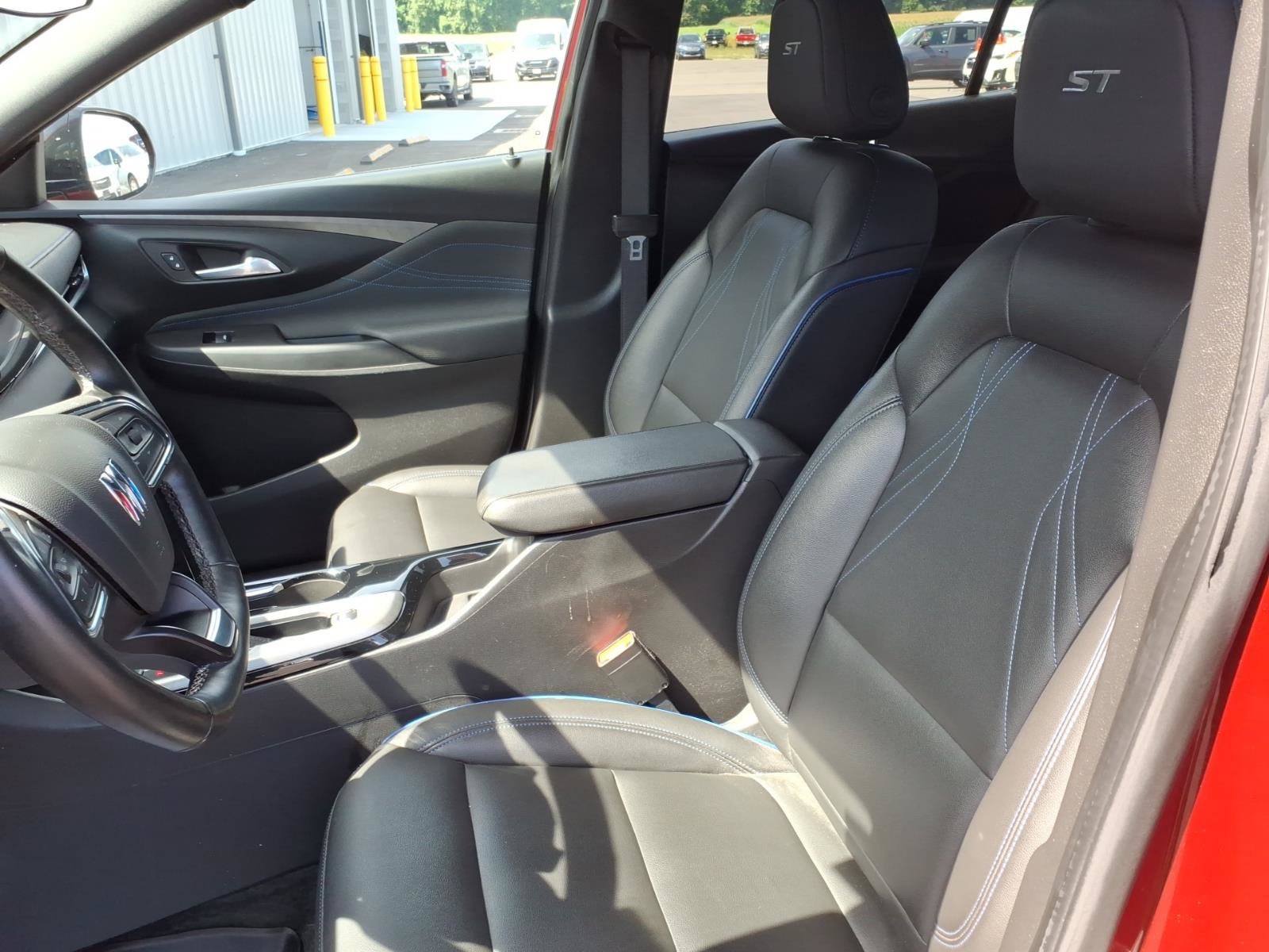 Used 2024 Buick Envista Sport Touring w/ Convenience I Package FWD image 13