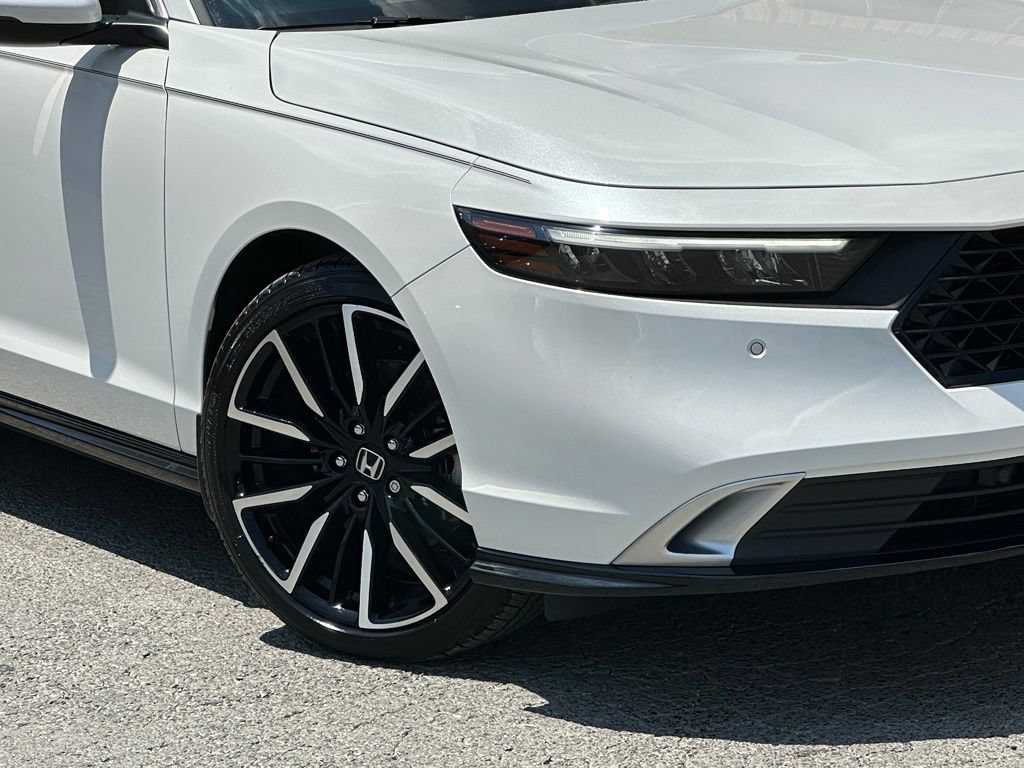 Used 2025 Honda Accord Touring image 40