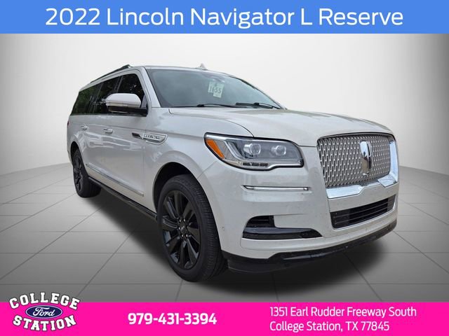 Used 2022 Lincoln Navigator L Reserve RWD image 1