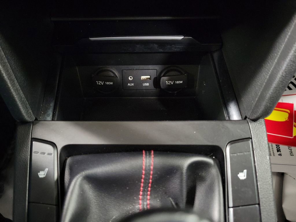 Used 2018 Hyundai Elantra Sport image 18