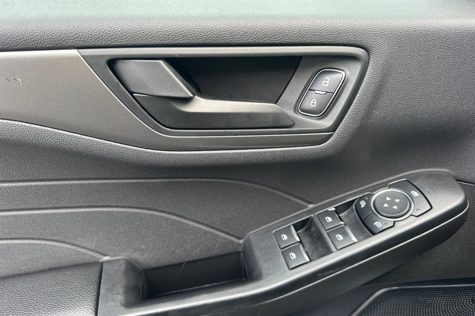 Used 2024 Ford Escape Active FWD image 11