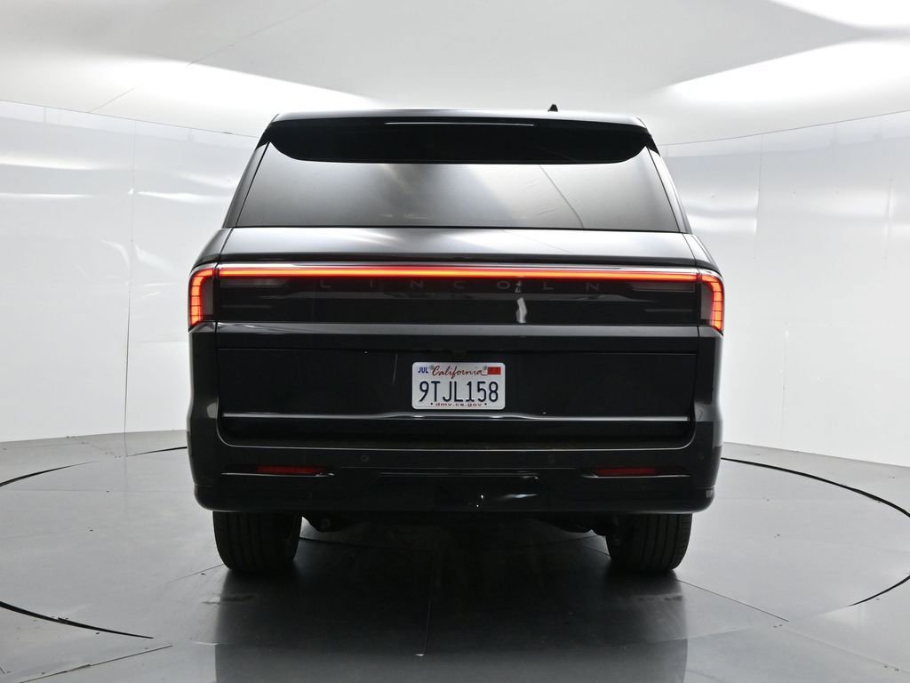 Used 2025 Lincoln Navigator Reserve AWD/4WD image 36
