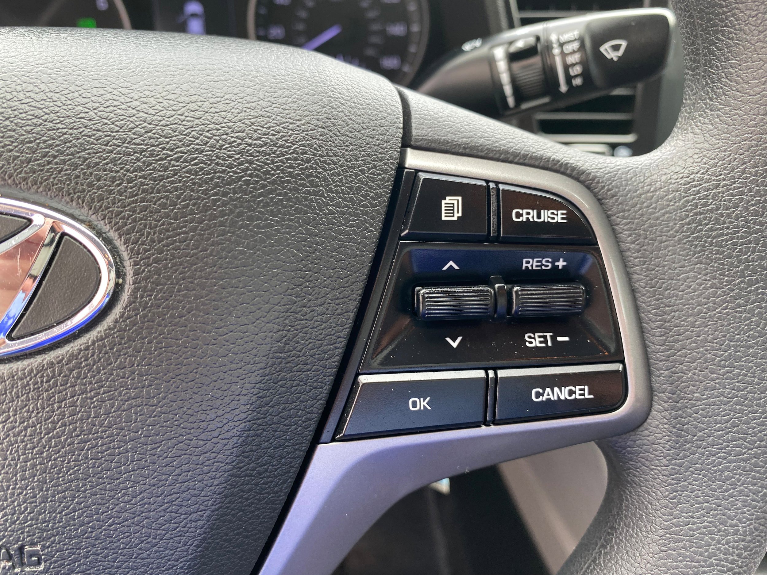 Used 2018 Hyundai Elantra SEL FWD image 18