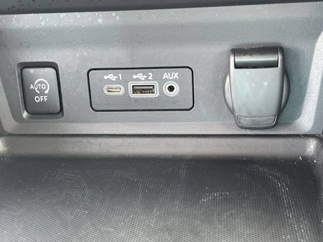 Used 2024 Nissan Sentra SV FWD image 21
