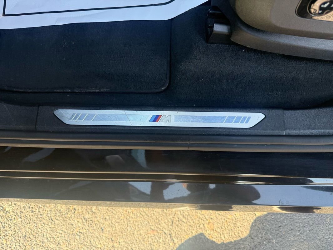 Used 2019 BMW X7 xDrive50i w/ M Sport Package AWD/4WD image 15