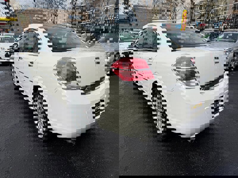 Used 2007 Saturn Aura XR w/ Premium Trim Pkg image 7