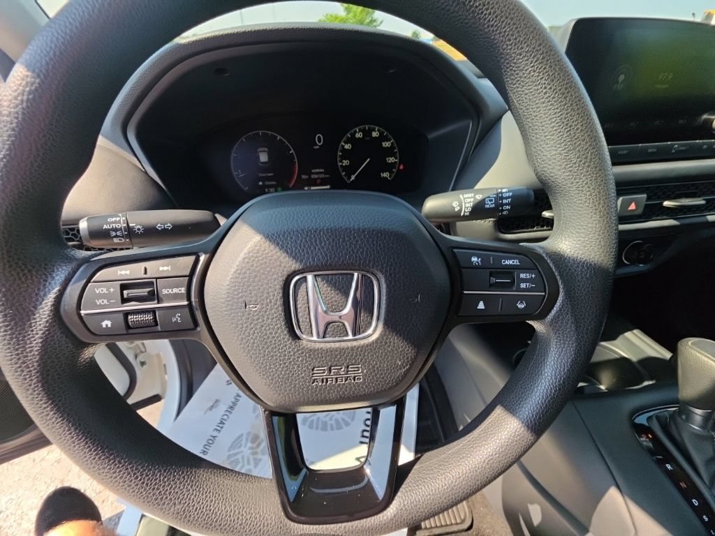 Used 2025 Honda HR-V LX image 16