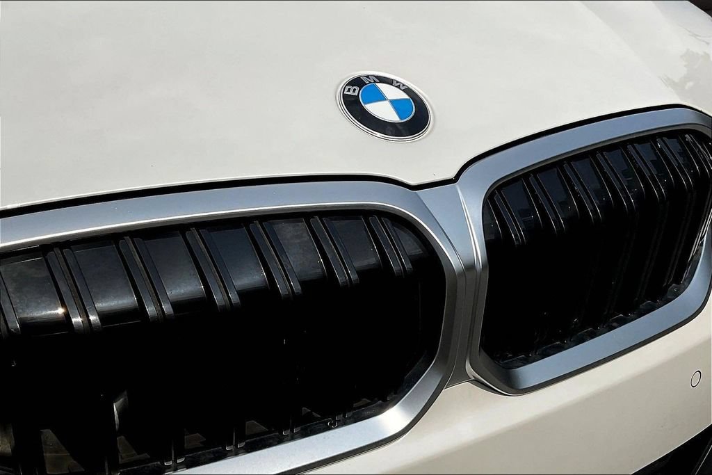 Used 2025 BMW 330i Sedan RWD image 36
