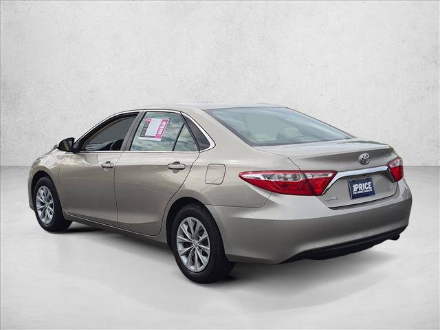 Used 2017 Toyota Camry LE FWD image 7