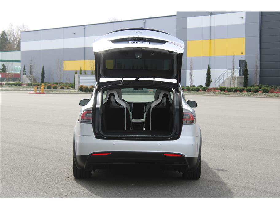 Used 2016 Tesla Model X 90D image 27