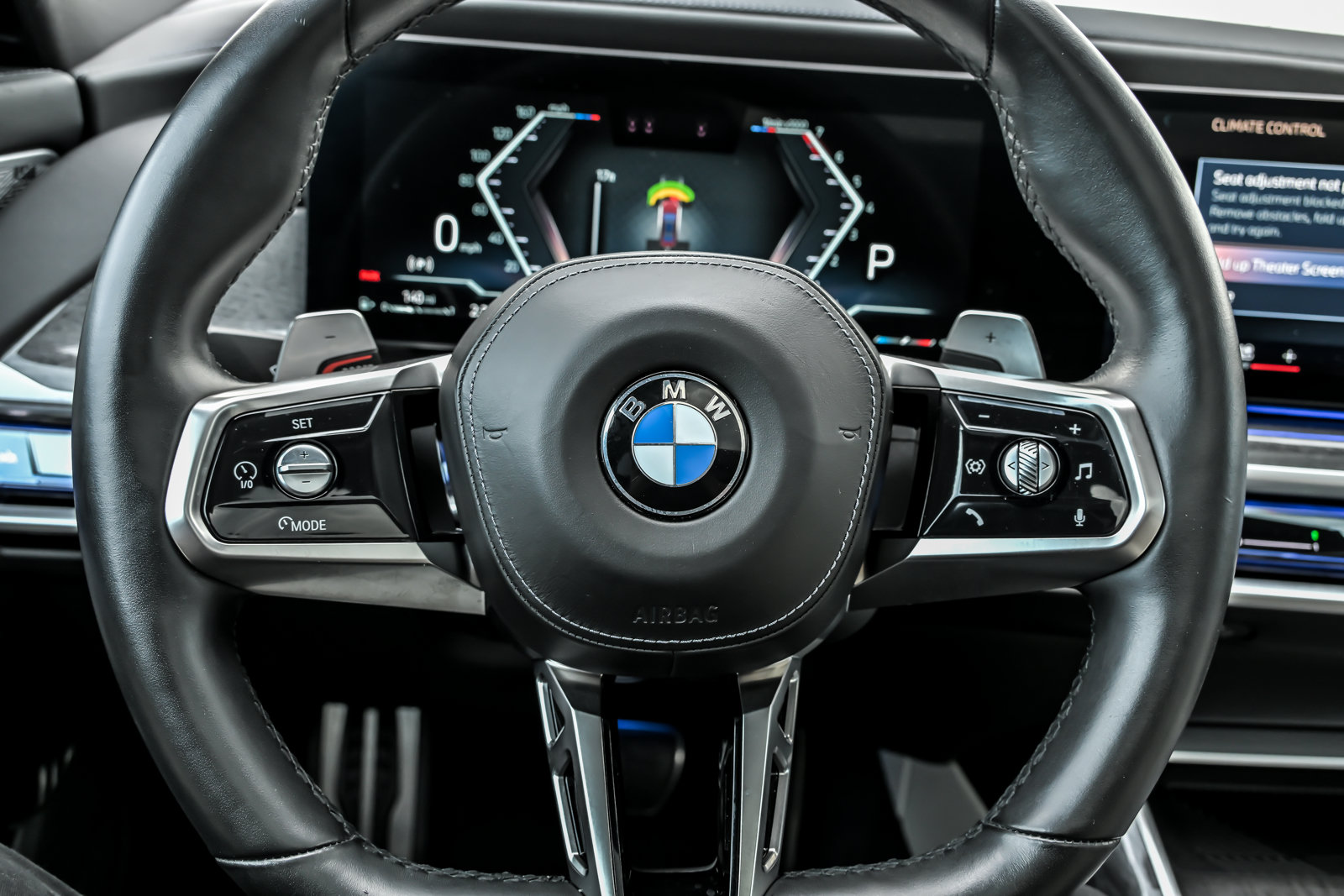 Used 2023 BMW 760i xDrive AWD/4WD image 29
