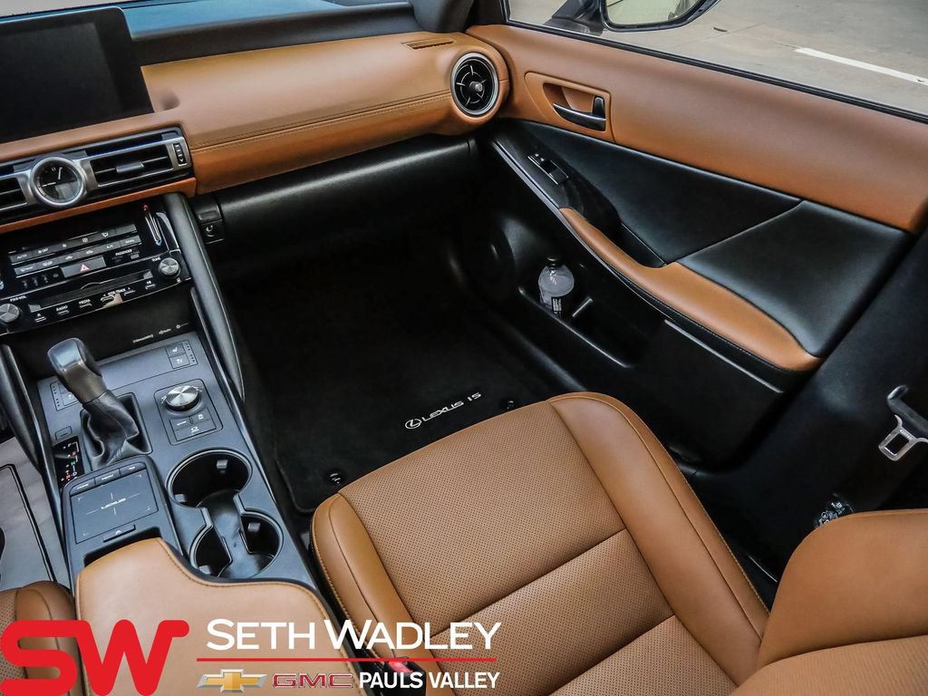 Used 2022 Lexus IS 300 w/ Premium Package RWD image 29